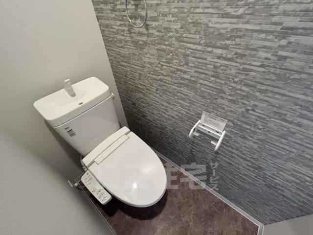 セレニティ池田A棟のトイレ写真