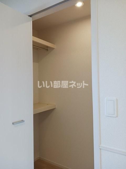 近鉄名古屋線 白塚駅 徒歩17分 2階建 築3年の内装写真