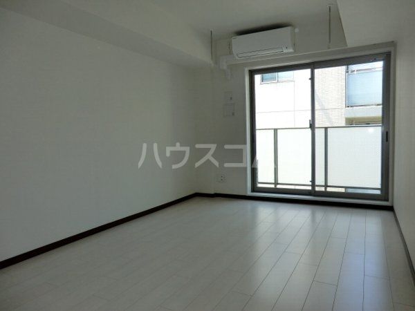 エスペルーモ桜新町の居間写真
