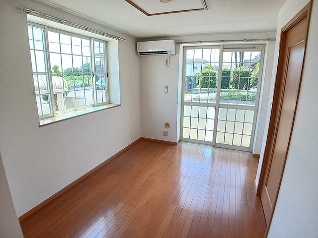 その他部屋・スペース　明るい色調の室内です