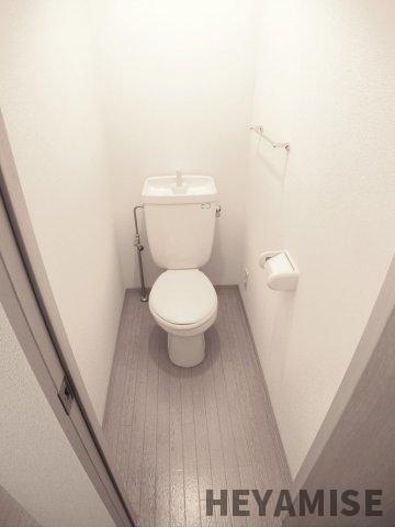 トイレ　※類似間取りのお部屋の参考写真です※