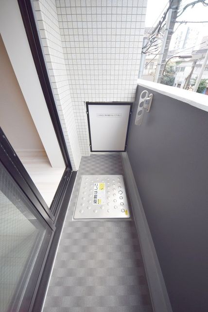 ＪＲ山手線 西日暮里駅 徒歩9分 5階建 築11年の内装写真