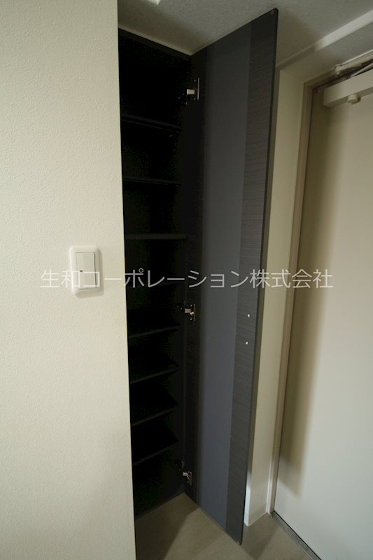 マルミーナ今里の玄関写真