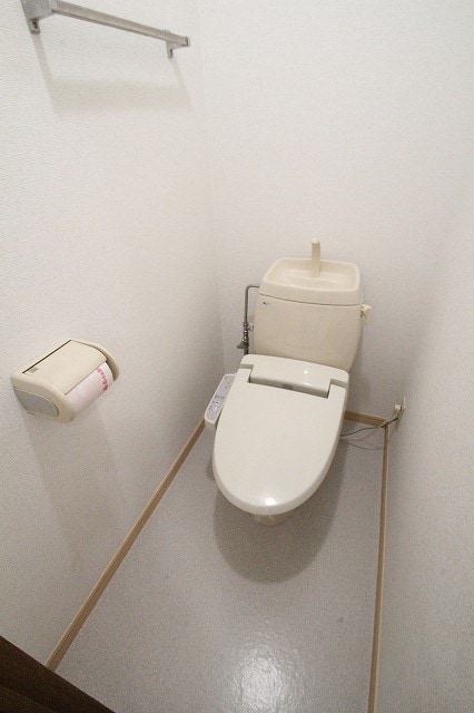 ＪＲ鹿児島本線 川尻駅 徒歩26分 2階建 築30年のトイレ写真