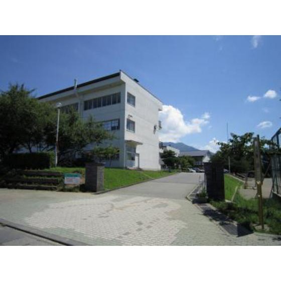 小学校　須坂市立森上小学校（小学校）まで1185m