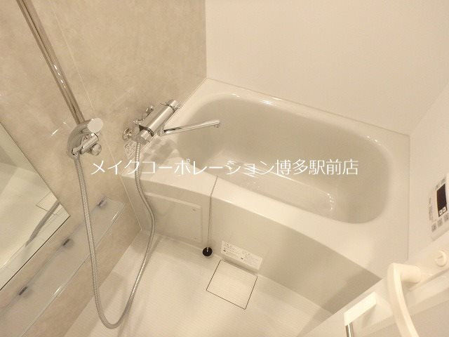 バス・シャワールーム　※入居中の為別部屋写真使用現状優先