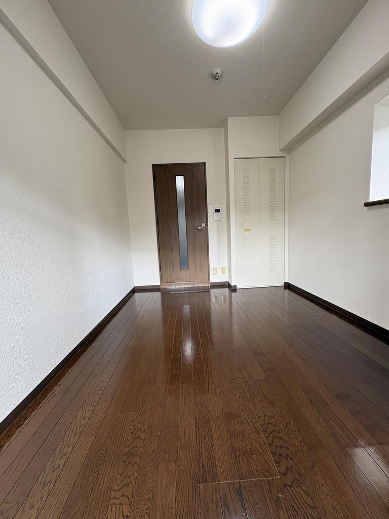 エスリード京都駅前の居間写真
