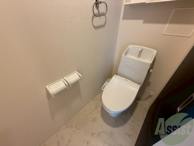 トイレ　トイレはウォシュレット付きです。シャワートイレは嬉しいですね