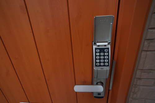 玄関　デジタルキー
