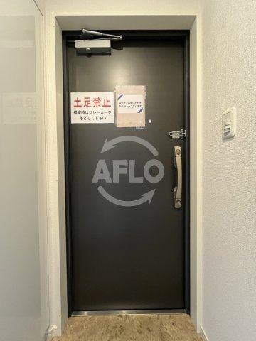 玄関　ノルデンハイム江坂II　玄関