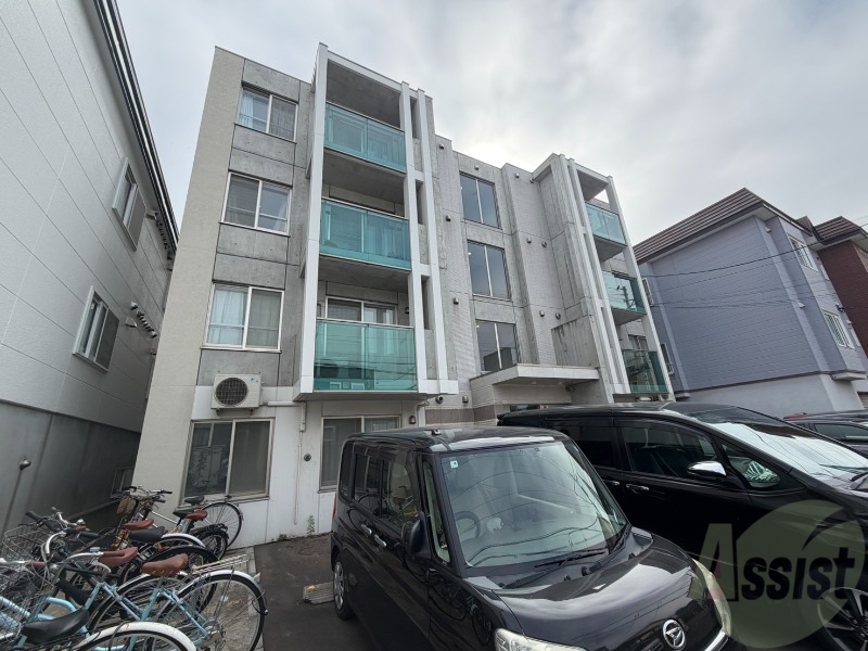 建物外観　札幌市西区発寒十条「Ｌｉｖｅ　ａｕｒａ」
