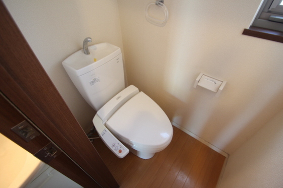 トイレ　※他号室の写真です