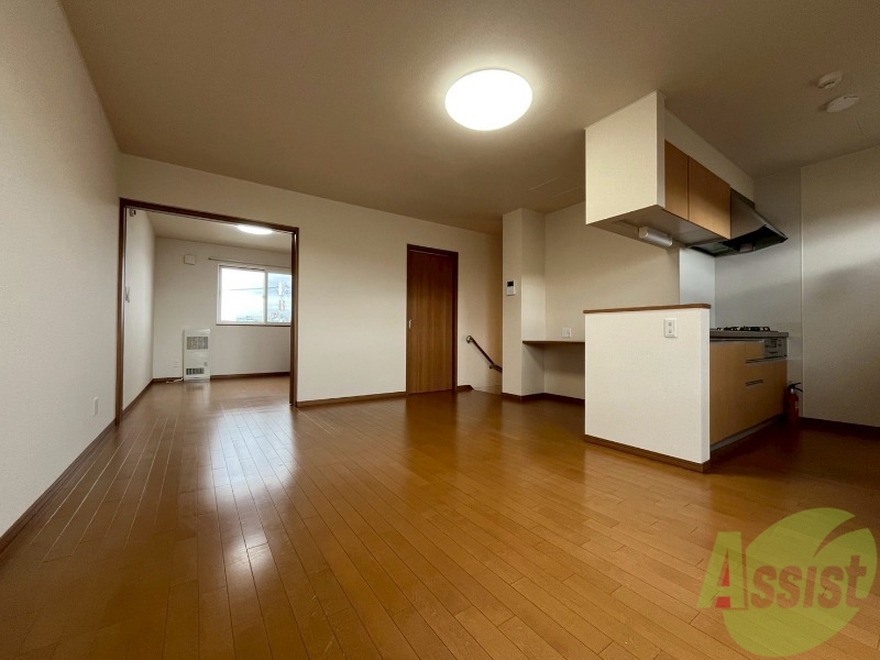 居室・リビング　広くてキレイなお部屋が広がっていて、充実した生活が送れそう。