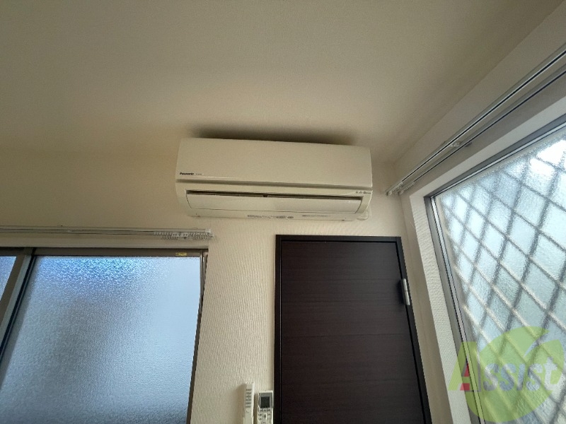 その他設備　リビングにエアコンが付いているため部屋の温度の調節が可能です