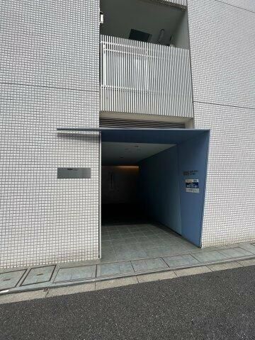 プラウドフラット新宿御苑の外観写真