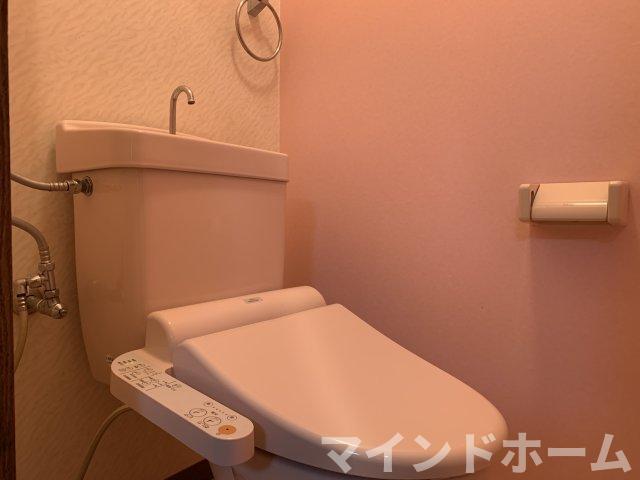 トイレ　落ち着いたトイレです