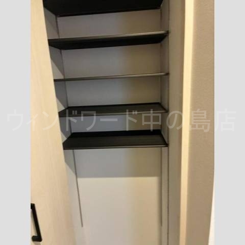 玄関　詳細は、ウィンドワード中の島店までご相談下さい。