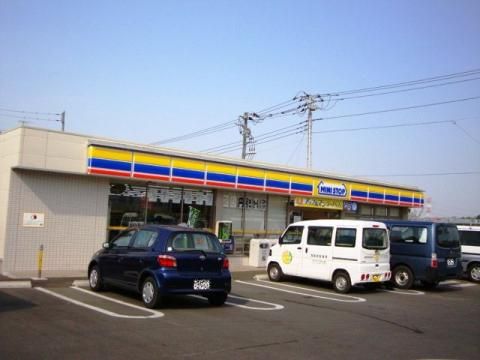 コンビニ　ミニストップ柏手賀の杜入口店（コンビニ）まで415m