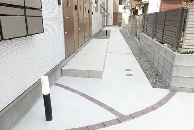 ＪＲ総武線 新小岩駅 徒歩12分 2階建 築12年の外観写真