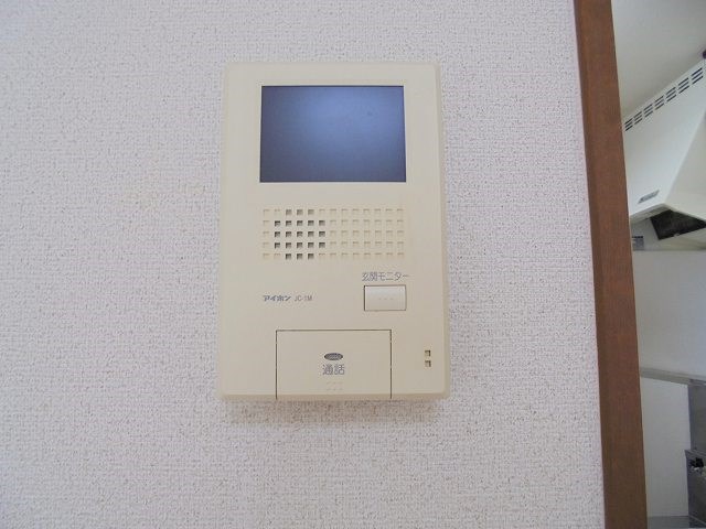 セキュリティ　写真は101号室です（参考）