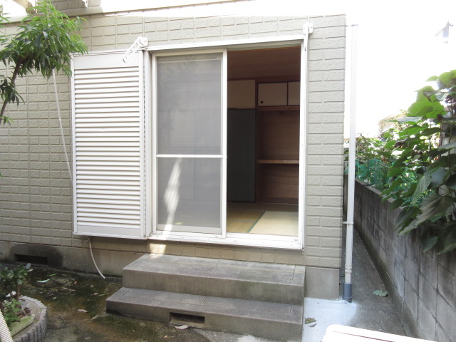 バルコニー　東向きで日当たり良好です。