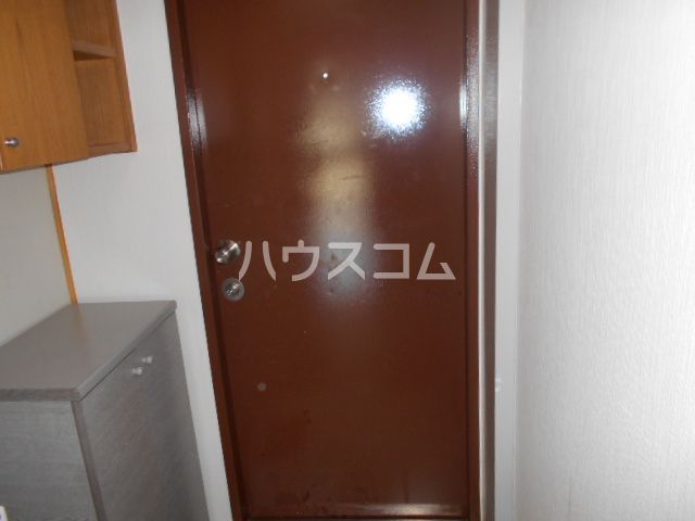 ルピナス8の玄関写真