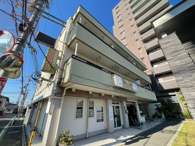 建物外観　外観は落ち着いています