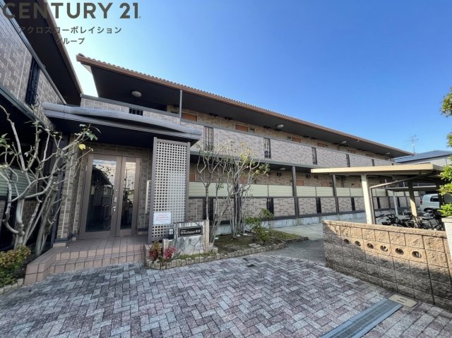 建物外観　オートロック付きで安心！宅配BOX付きで便利！
