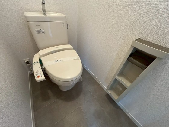 トイレ　※別部屋の写真です