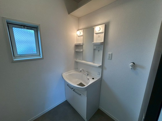 洗面設備　※別部屋の写真です