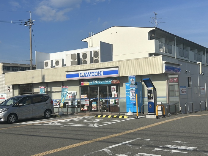 コンビニ　ローソン（コンビニ）まで763m