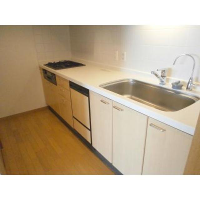 キッチン　※写真は同タイプ住戸です。