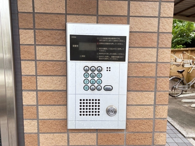 エントランス　オートロック