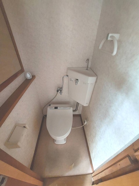 有田貸家のトイレ写真