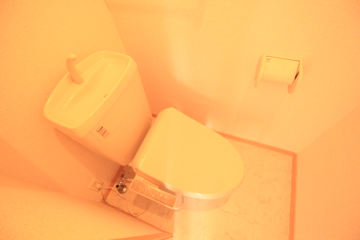 トイレ　温水洗浄便座☆