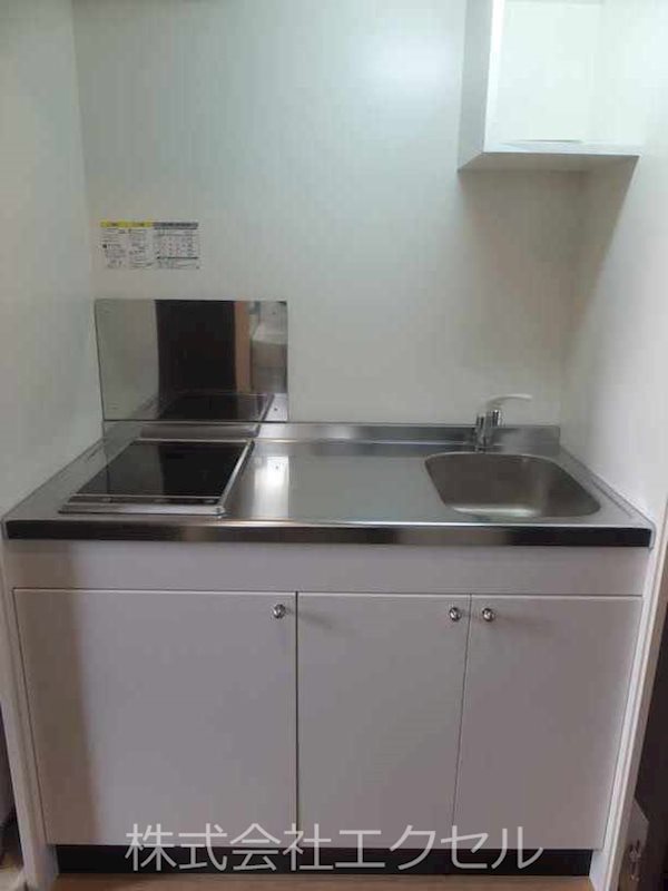 キッチン　ＩＨクッキングヒーター付きです。