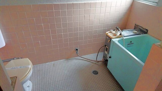 バス・シャワールーム