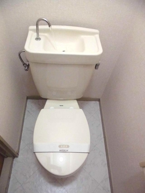トイレ　トイレ