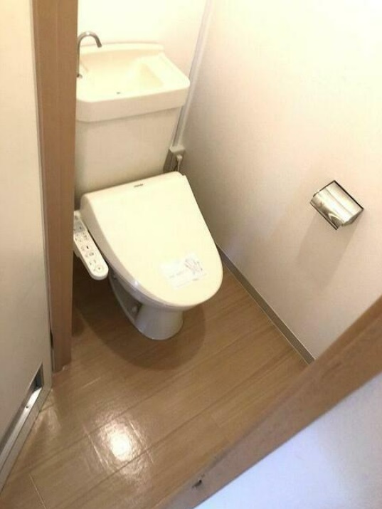 トイレ　参考写真