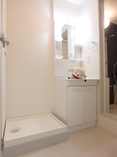 洗面設備　◎もちろん、独立洗面スペースになってますので、それは快適です