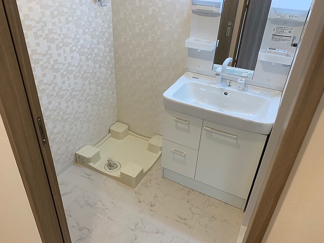 洗面設備　同タイプ