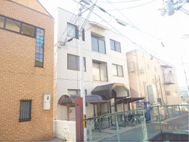 京都市山科区大宅古海道町のマンションの建物外観