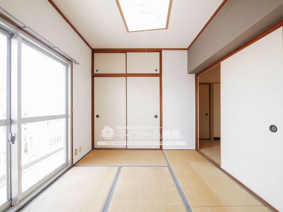 その他部屋・スペース　南からの明るい日差しがたっぷり差し込む洋室♪