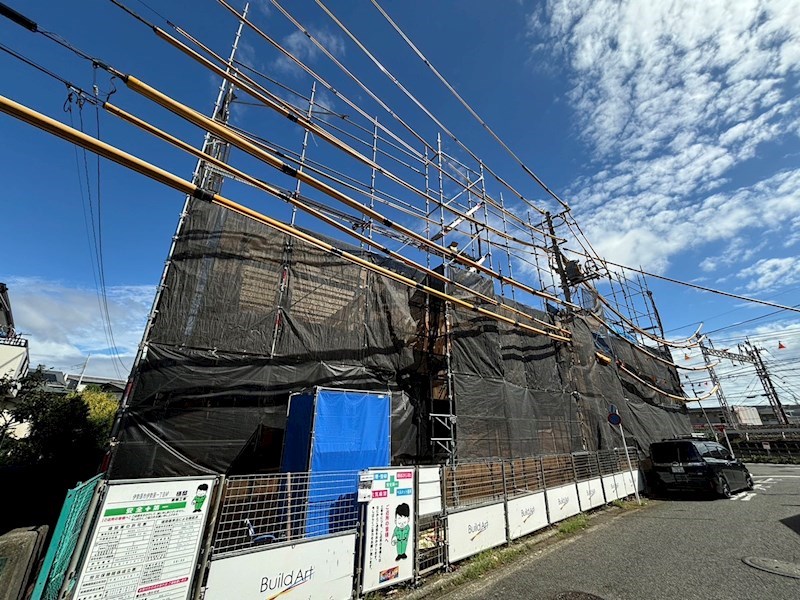 【伊勢原市伊勢原のアパートの建物外観】