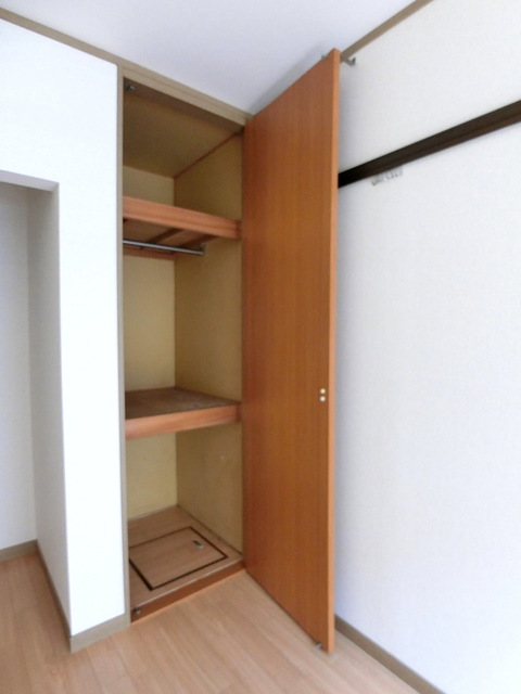 収納　クローゼット