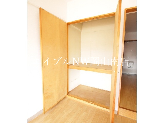 収納　収納スペース