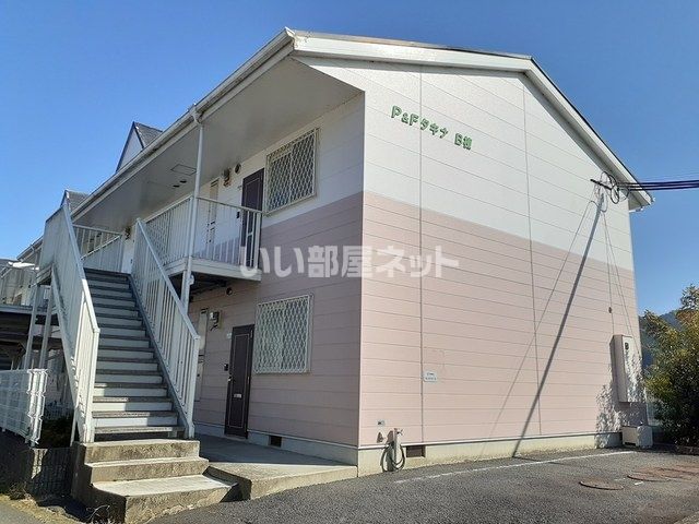 Ｐ＆ＦタキナＢの建物外観