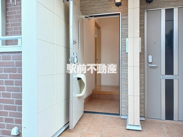 彩雲IIIの玄関写真