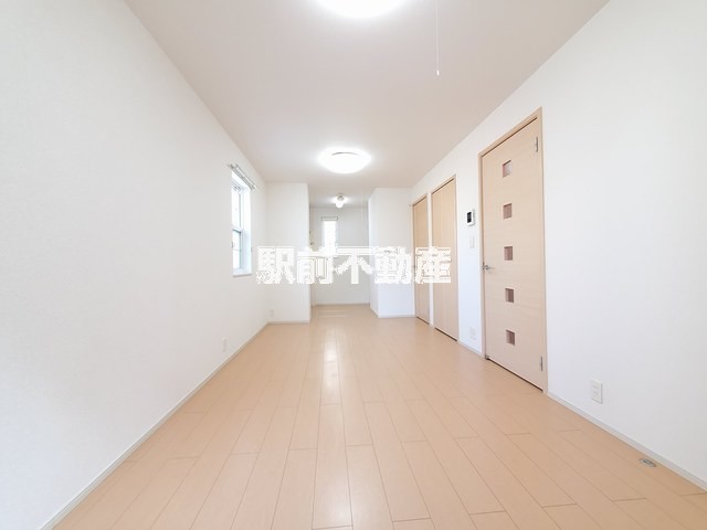 彩雲IIIの居間写真