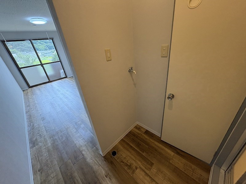 その他　洗濯機は室内に置けます。